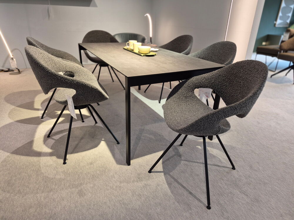 Schalenstuhl Moon Tonon 50% Rabatt